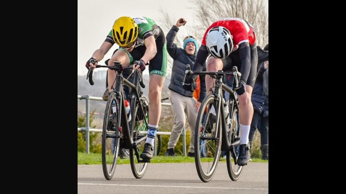Calum was narrowly beaten at the finish despite Ethan's encouragement - Photo thanks to @deserteaglesportsphotography